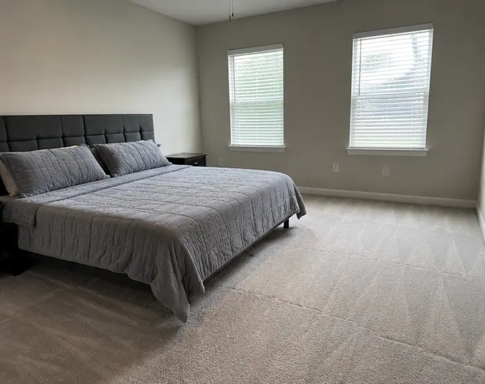 Emptied Dallas bedroom cleaned and vacuumed ready for a final walkthrough